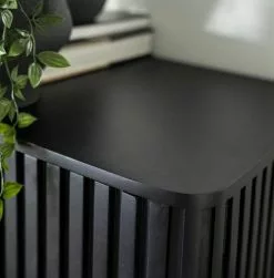 Sormipaneeli Lokerokaappi Remi Musta 95733 -Default Template 4 musta sormipaneeli tv taso lipasto remi lahikuva 2