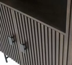 Sormipaneeli Hyllykaappi Remi Ruskea 95732 -Default Template 4 ruskea sormipaneeli kirjakaappi ovilla