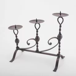 Kynttelikkö 3:lle Rz-105